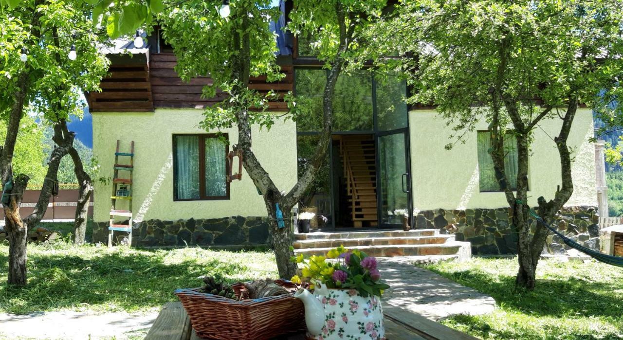Ioska'S House Hotel Mestia Exterior photo